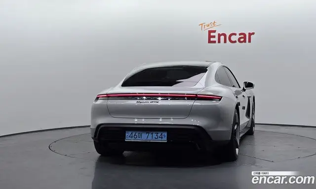 Porsche Taycan 2022 0.1 автомат (гидро), миниатюра 4