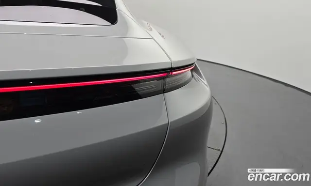 Porsche Taycan 2022 0.1 автомат (гидро), миниатюра 9