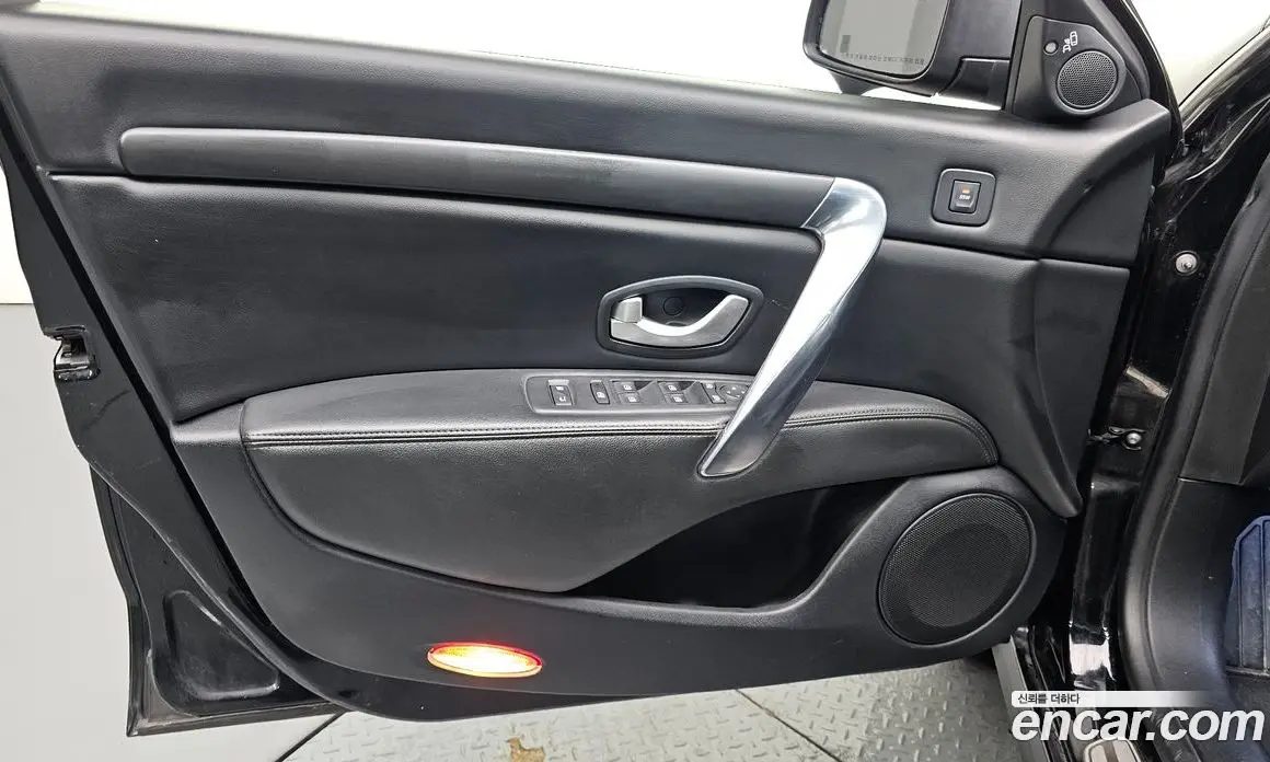 Renault (Samsung) SM7 2015 2.0 автомат (гидро), фото 14 Renault (Samsung) SM7 2015 2.0 автомат (гидро), фото 14