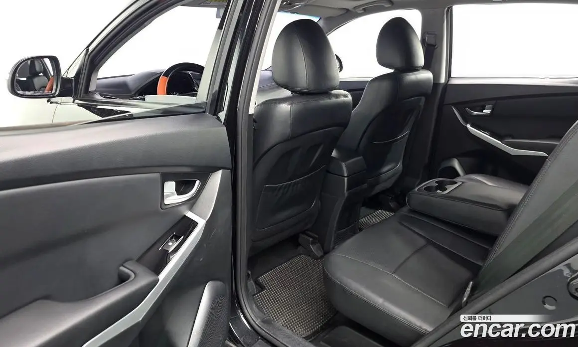 SsangYong Korando 2015 2.2 автомат (гидро), фото 17 SsangYong Korando 2015 2.2 автомат (гидро), фото 17