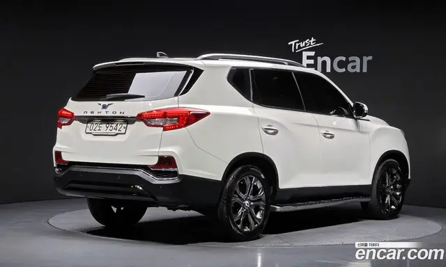 SsangYong Rexton 2017 2.2 автомат (гидро), миниатюра 2
