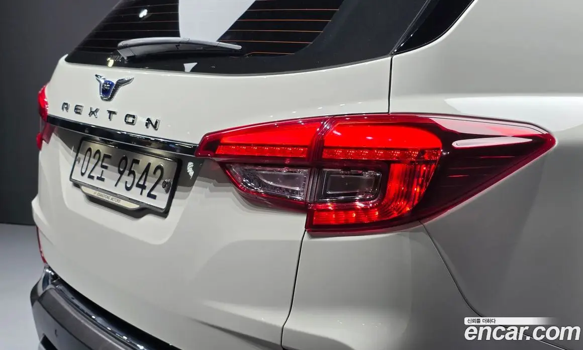 SsangYong Rexton 2017 2.2 автомат (гидро), фото 9