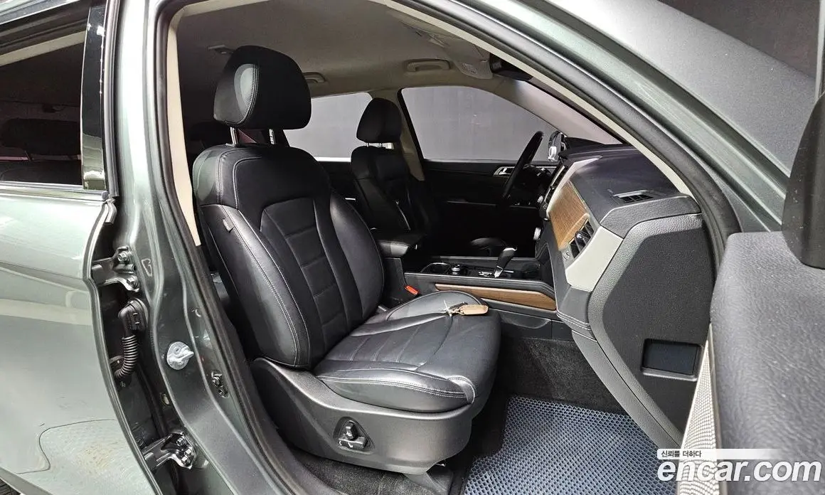 SsangYong Rexton 2017 2.2 автомат (гидро), фото 16