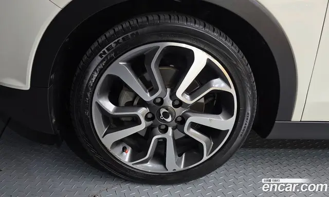 SsangYong TIBOLI 2015 1.6 автомат (гидро), миниатюра 5