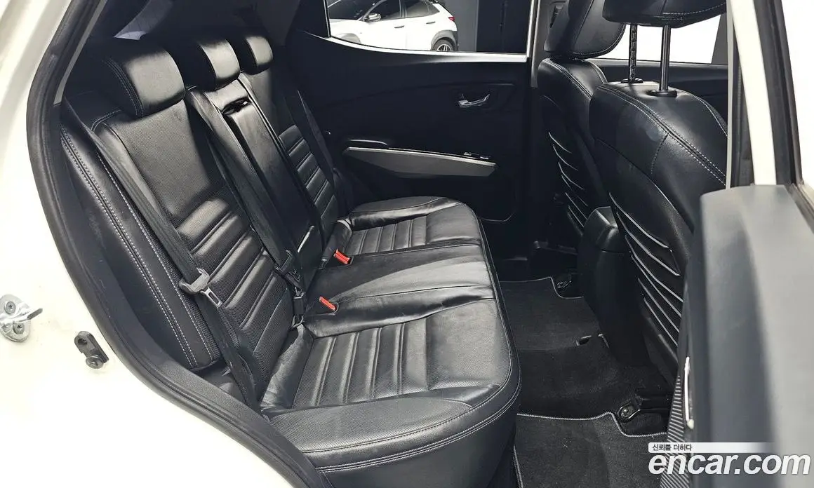 SsangYong TIBOLI 2015 1.6 автомат (гидро), фото 16