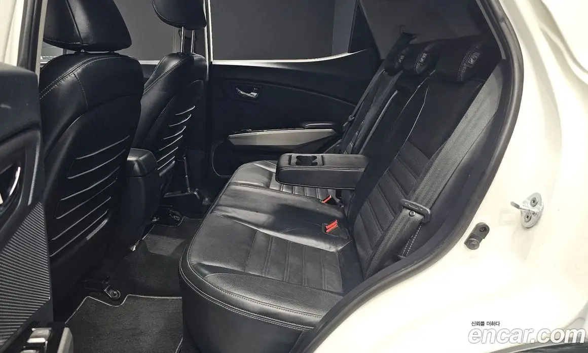 SsangYong TIBOLI 2015 1.6 автомат (гидро), фото 17