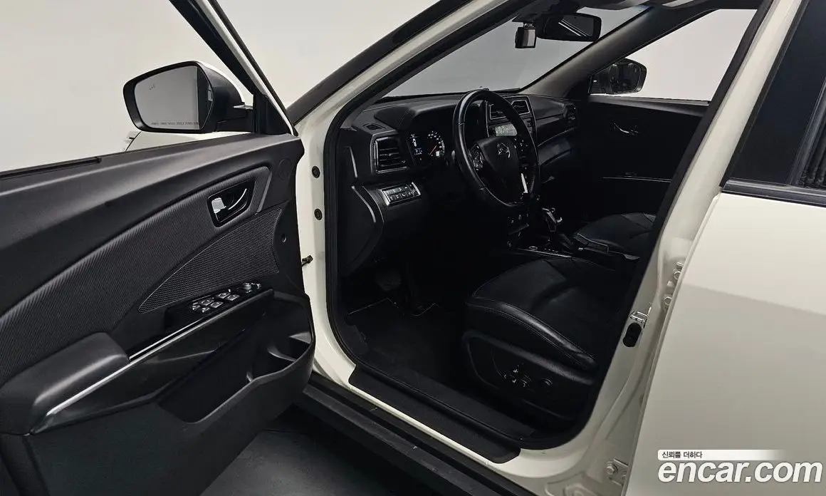 SsangYong TIBOLI 2021 1.5 автомат (гидро), фото 13 SsangYong TIBOLI 2021 1.5 автомат (гидро), фото 13