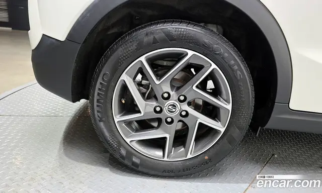 SsangYong TIBOLI 2022 1.5 автомат (гидро), миниатюра 5