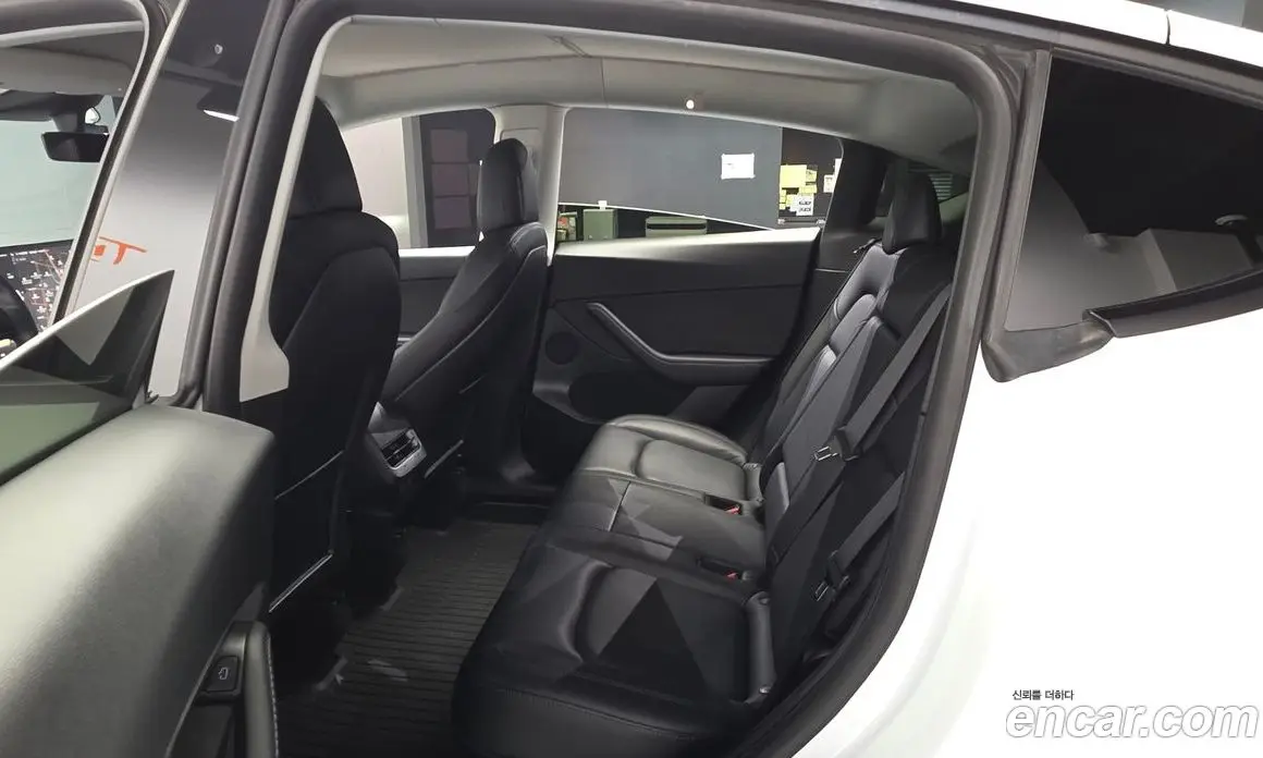 Tesla Model Y 2021 0.2 автомат (гидро), фото 18 Tesla Model Y 2021 0.2 автомат (гидро), фото 18
