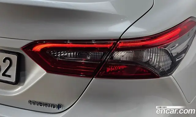 Toyota Camry 2023 2.5 автомат (гидро), миниатюра 9