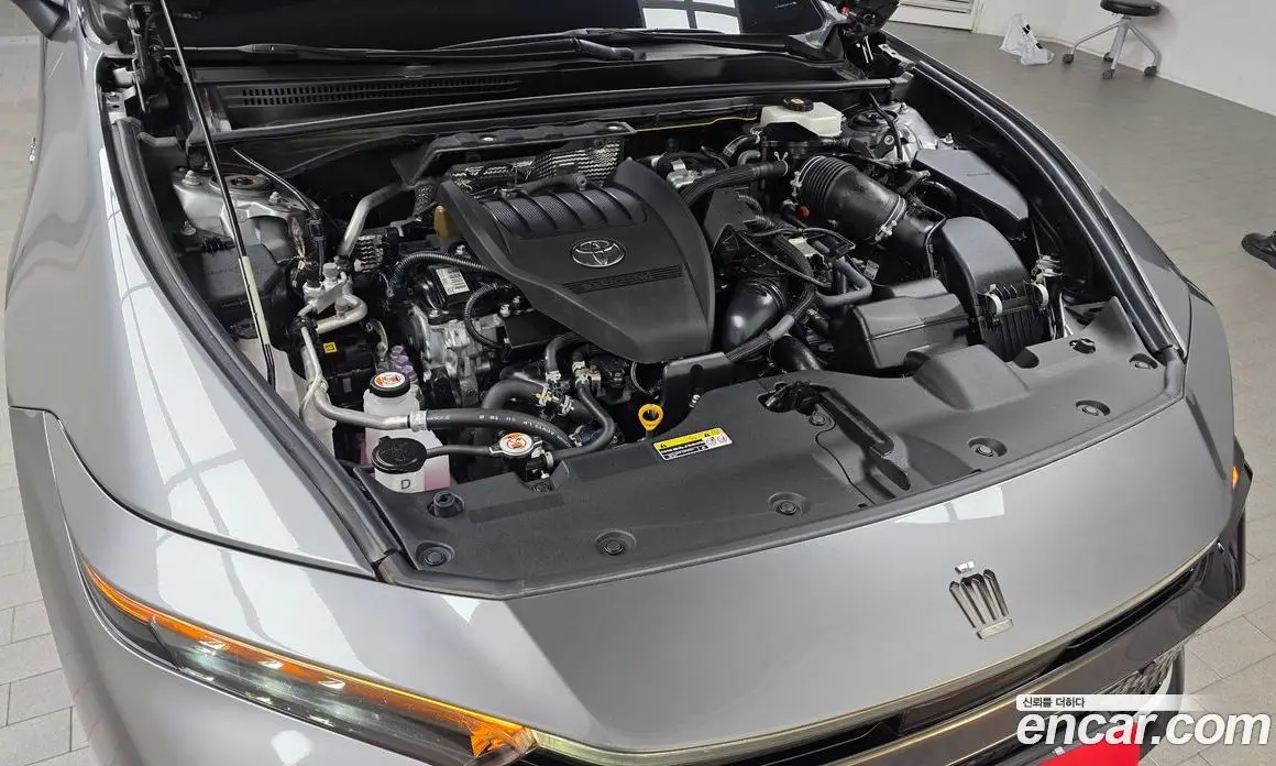 Toyota Crown 2024 2.4 автомат (гидро), фото 5