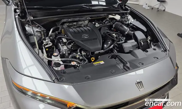 Toyota Crown 2024 2.4 автомат (гидро), миниатюра 5