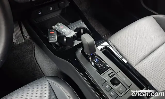 Toyota Prius 2024 2.0 автомат (гидро), миниатюра 12
