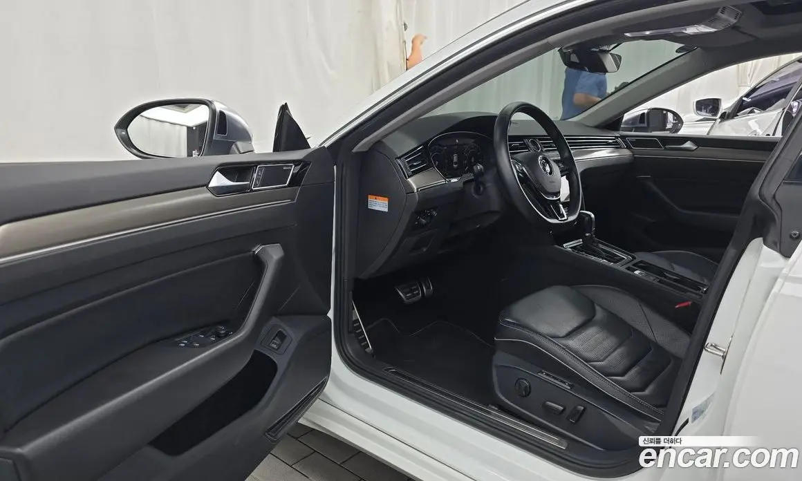 Volkswagen Arteon 2019 2.0 автомат (гидро), фото 13