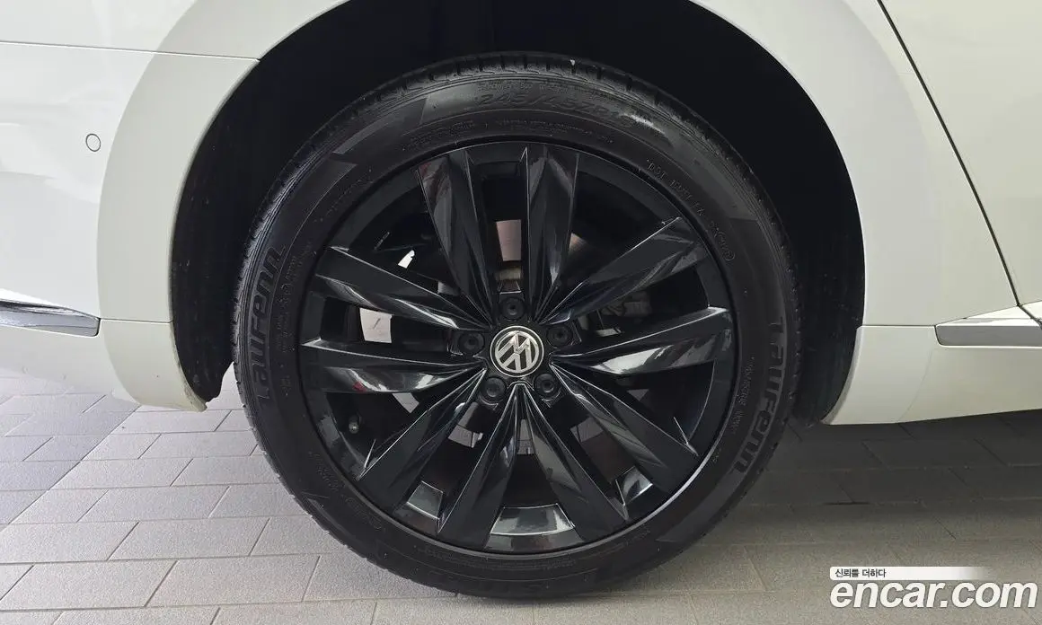 Volkswagen Arteon 2019 2.0 автомат (гидро), фото 5