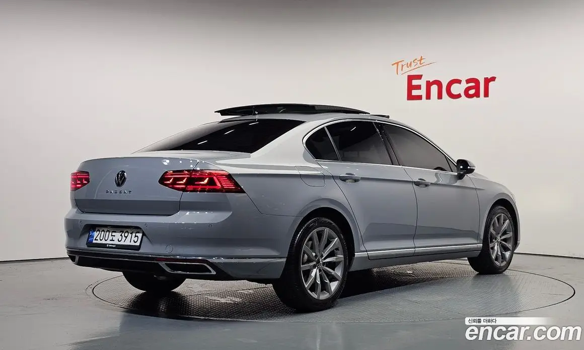 Volkswagen Passat 2022 2.0 автомат (гидро), фото 2 Volkswagen Passat 2022 2.0 автомат (гидро), фото 2