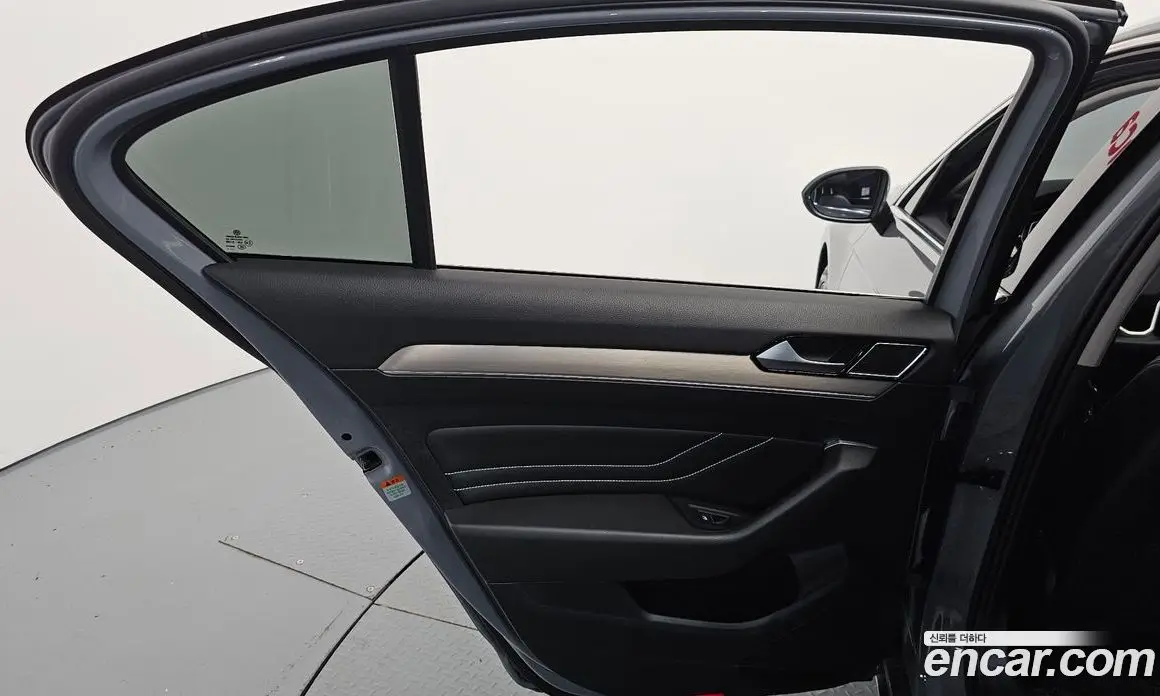 Volkswagen Passat 2022 2.0 автомат (гидро), фото 15 Volkswagen Passat 2022 2.0 автомат (гидро), фото 15