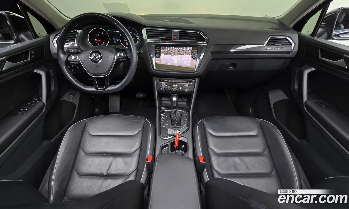 Volkswagen Tiguan 2019 2.0 автомат (гидро), фото 9