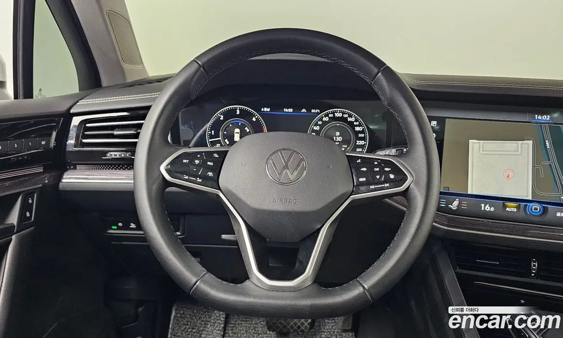 Volkswagen Touareg 2023 3.0 автомат (гидро), фото 18