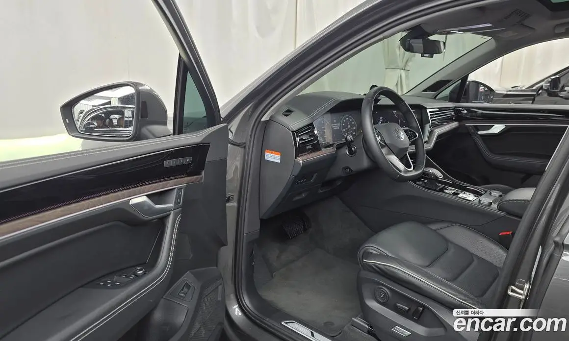 Volkswagen Touareg 2024 3.0 автомат (гидро), фото 13 Volkswagen Touareg 2024 3.0 автомат (гидро), фото 13