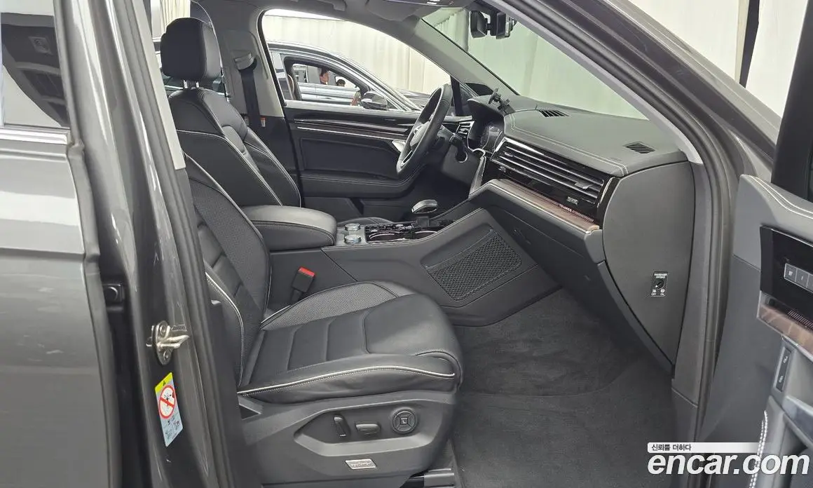 Volkswagen Touareg 2024 3.0 автомат (гидро), фото 16 Volkswagen Touareg 2024 3.0 автомат (гидро), фото 16