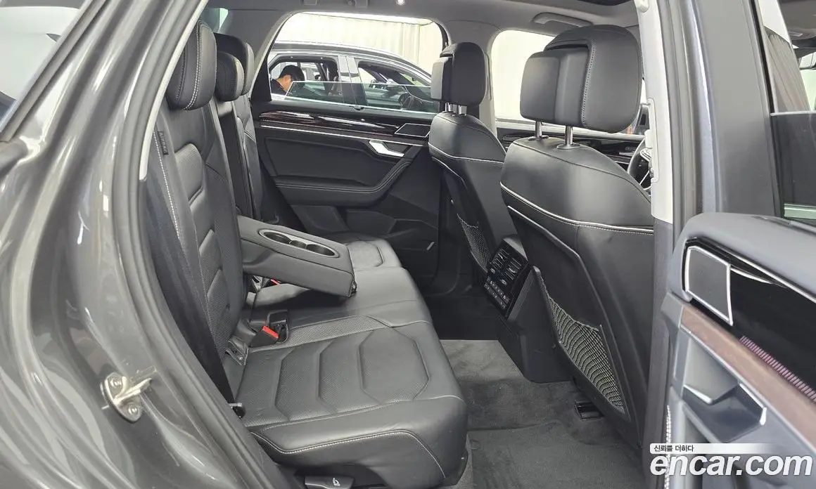 Volkswagen Touareg 2024 3.0 автомат (гидро), фото 17 Volkswagen Touareg 2024 3.0 автомат (гидро), фото 17