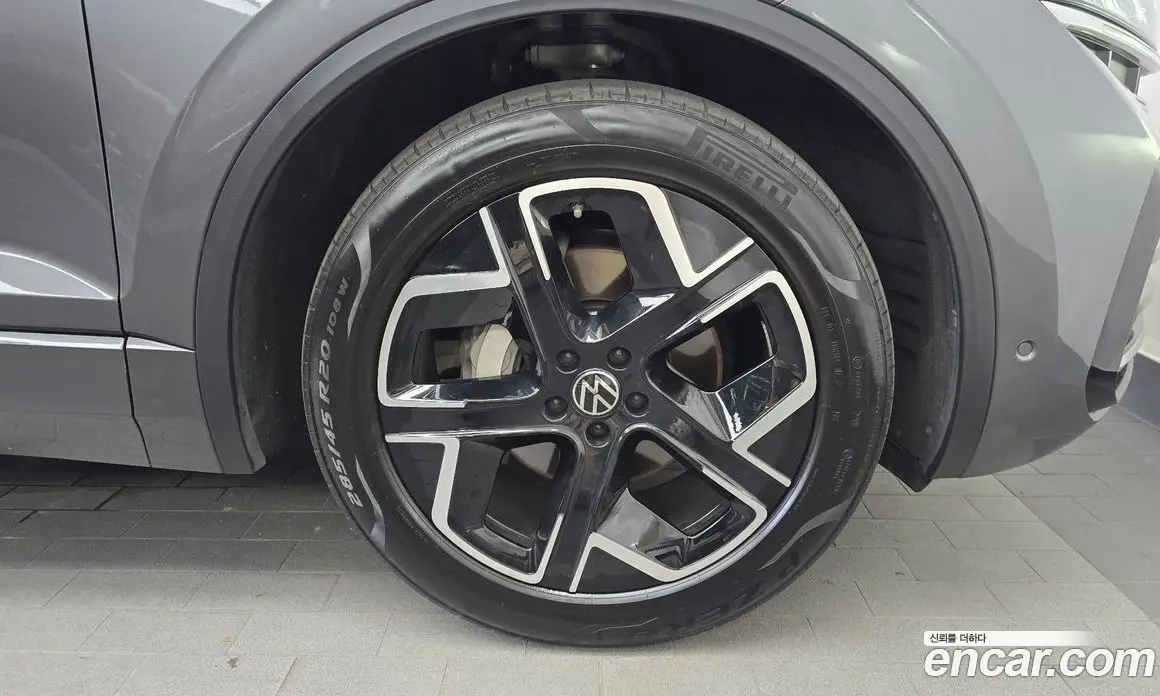 Volkswagen Touareg 2024 3.0 автомат (гидро), фото 7 Volkswagen Touareg 2024 3.0 автомат (гидро), фото 7