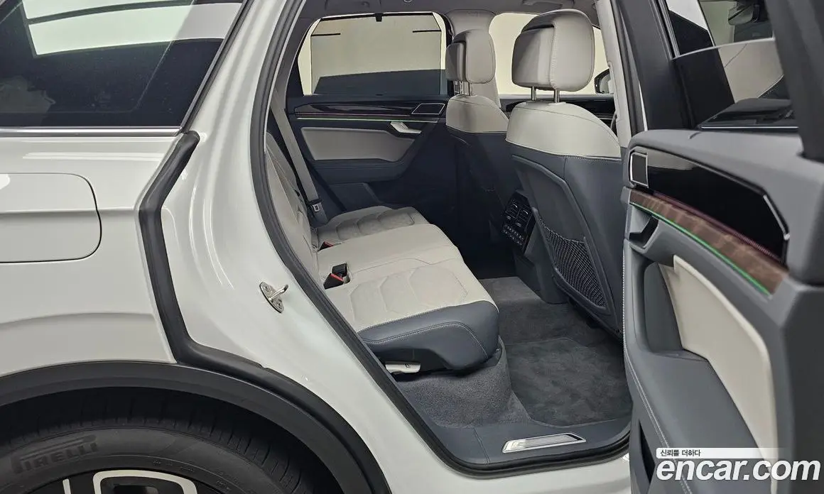 Volkswagen Touareg 2025 3.0 автомат (гидро), фото 14 Volkswagen Touareg 2025 3.0 автомат (гидро), фото 14