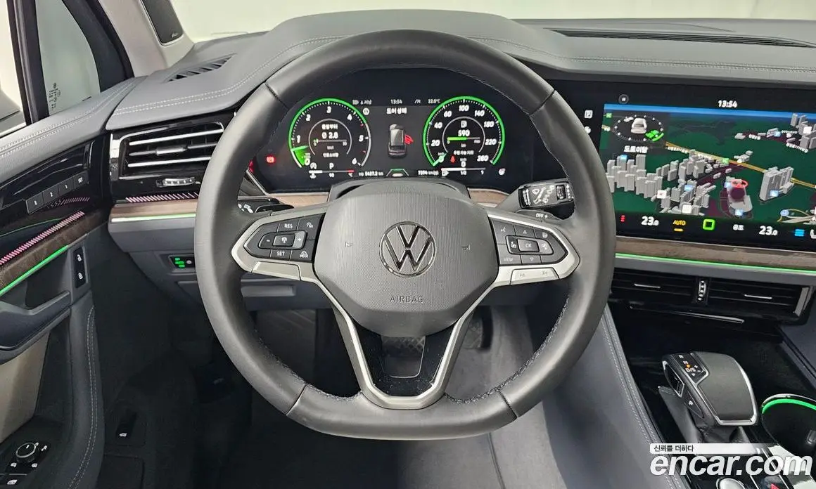 Volkswagen Touareg 2025 3.0 автомат (гидро), фото 15 Volkswagen Touareg 2025 3.0 автомат (гидро), фото 15