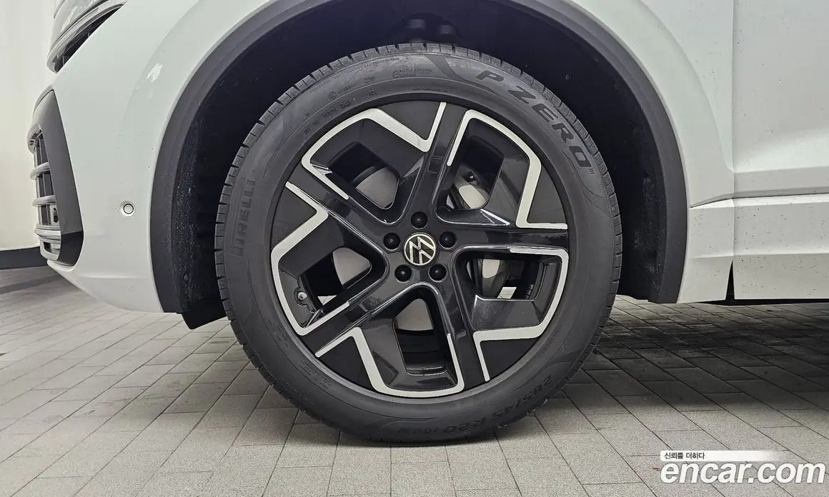 Volkswagen Touareg 2025 3.0 автомат (гидро), фото 5 Volkswagen Touareg 2025 3.0 автомат (гидро), фото 5
