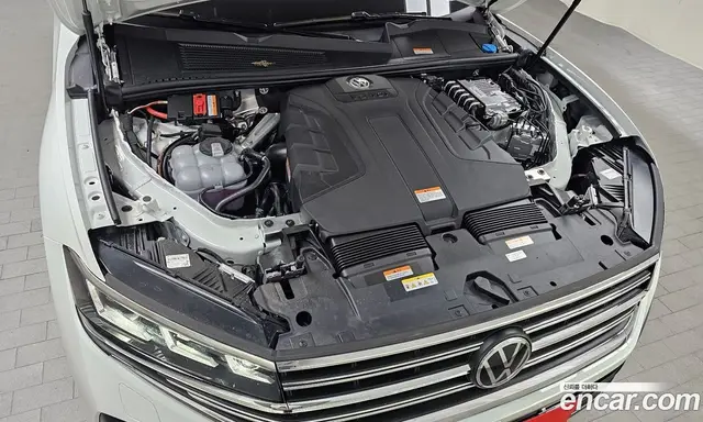 Volkswagen Touareg 2025 3.0 автомат (гидро), миниатюра 6 Volkswagen Touareg 2025 3.0 автомат (гидро), миниатюра 6