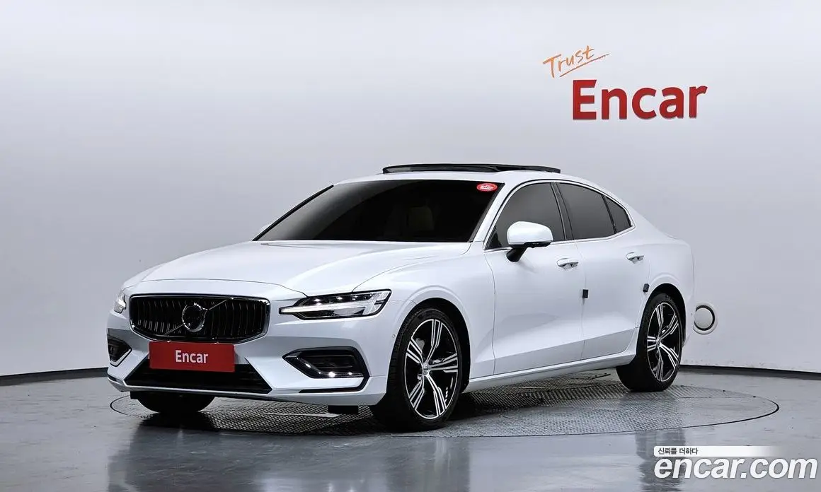 Volvo S60 2021 2.0 автомат (гидро), фото 1 Volvo S60 2021 2.0 автомат (гидро), фото 1