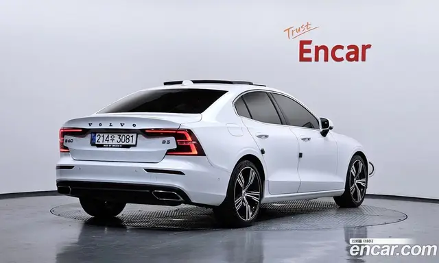 Volvo S60 2021 2.0 автомат (гидро), миниатюра 2 Volvo S60 2021 2.0 автомат (гидро), миниатюра 2