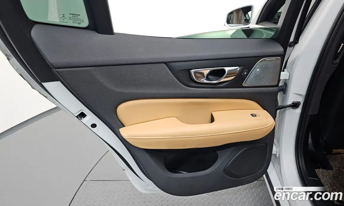 Volvo S60 2021 2.0 автомат (гидро), фото 15 Volvo S60 2021 2.0 автомат (гидро), фото 15