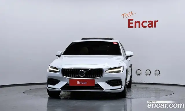 Volvo S60 2021 2.0 автомат (гидро), миниатюра 3 Volvo S60 2021 2.0 автомат (гидро), миниатюра 3