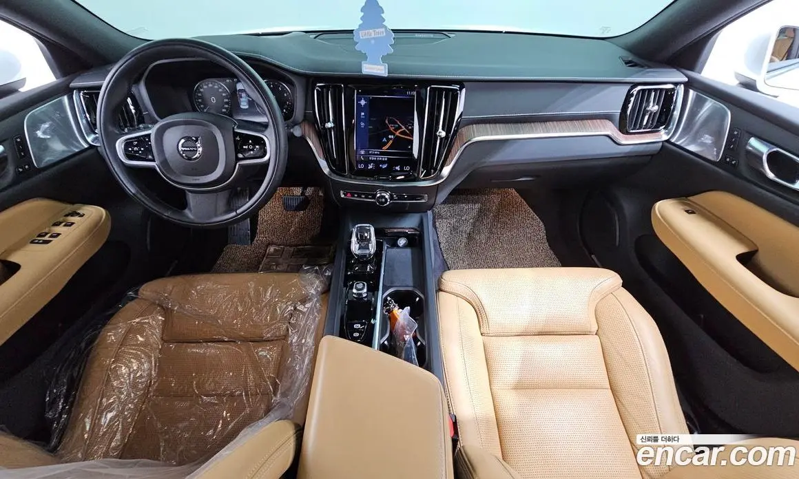 Volvo S60 2021 2.0 автомат (гидро), фото 10 Volvo S60 2021 2.0 автомат (гидро), фото 10