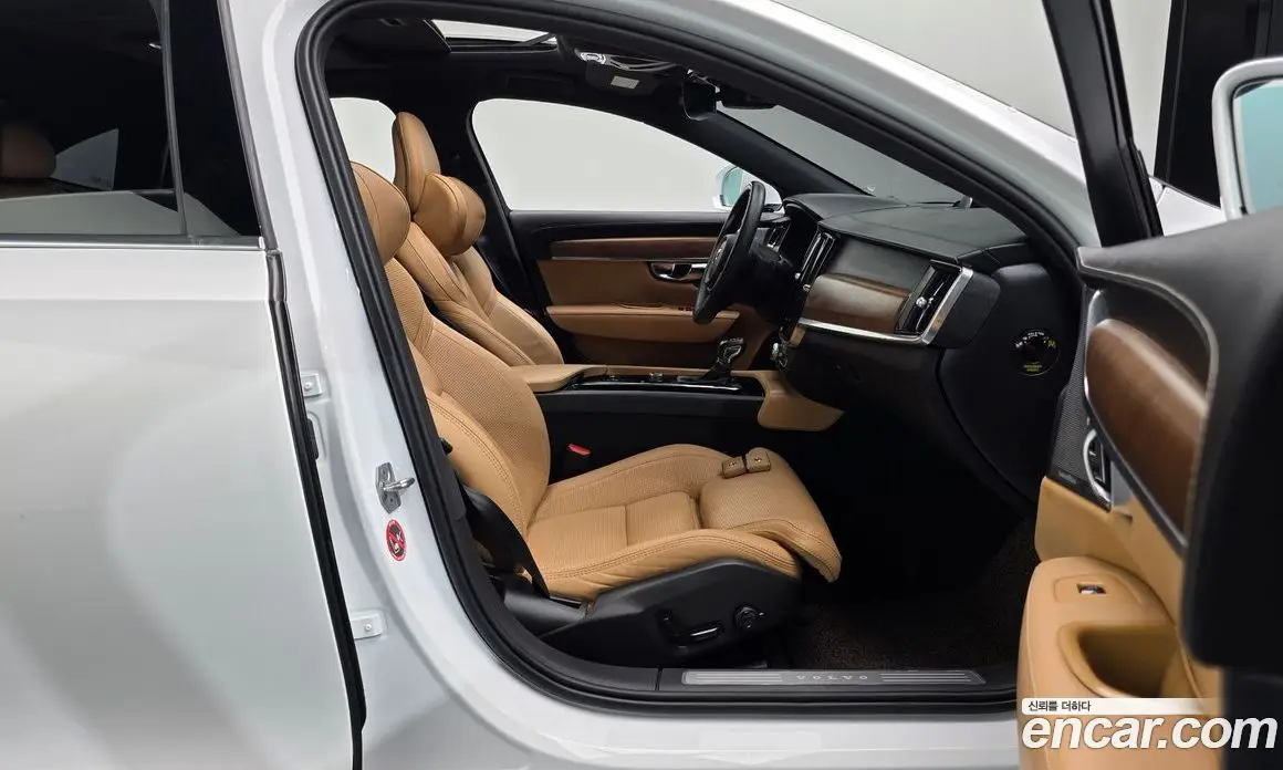 Volvo S90 2019 2.0 автомат (гидро), фото 15 Volvo S90 2019 2.0 автомат (гидро), фото 15