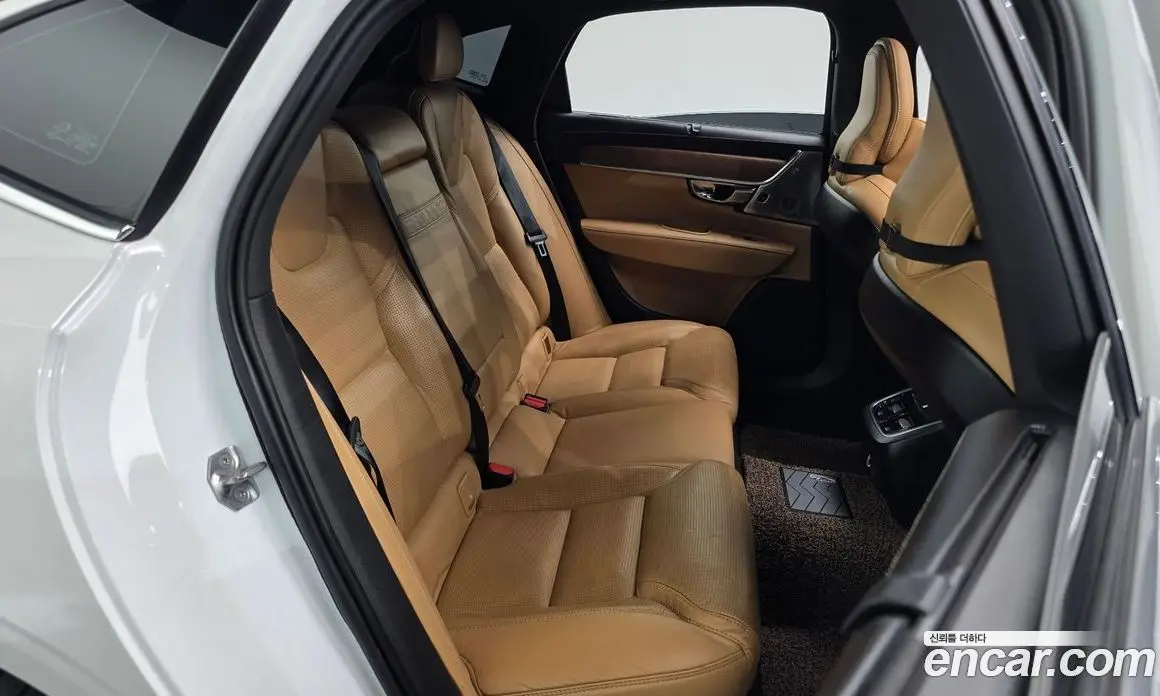 Volvo S90 2019 2.0 автомат (гидро), фото 16 Volvo S90 2019 2.0 автомат (гидро), фото 16