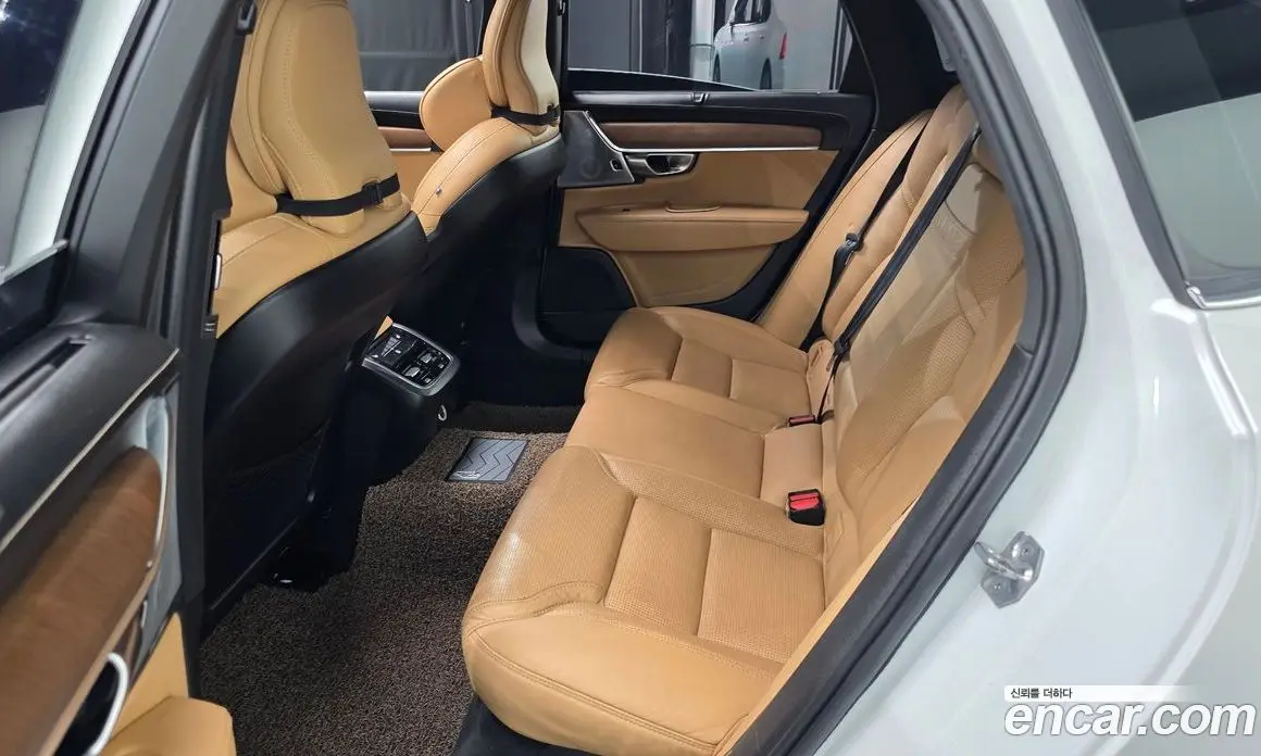 Volvo S90 2019 2.0 автомат (гидро), фото 17 Volvo S90 2019 2.0 автомат (гидро), фото 17