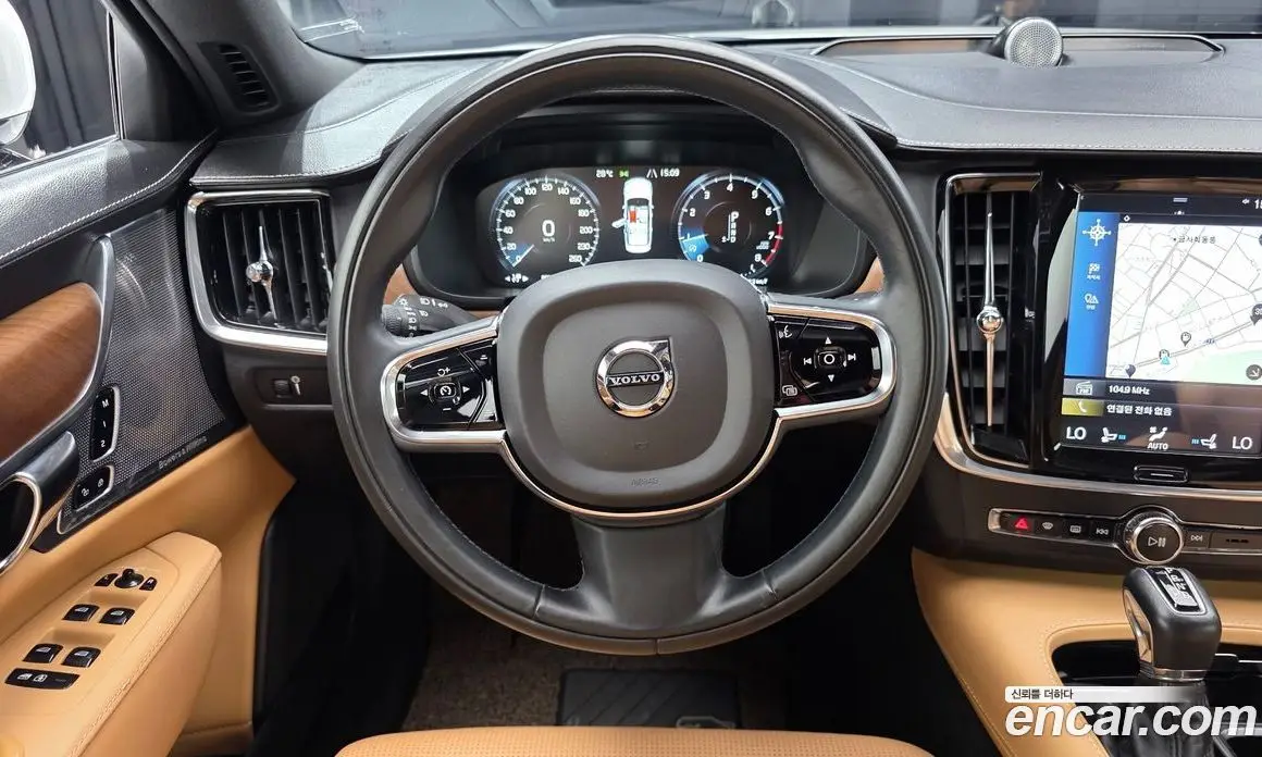 Volvo S90 2019 2.0 автомат (гидро), фото 18 Volvo S90 2019 2.0 автомат (гидро), фото 18
