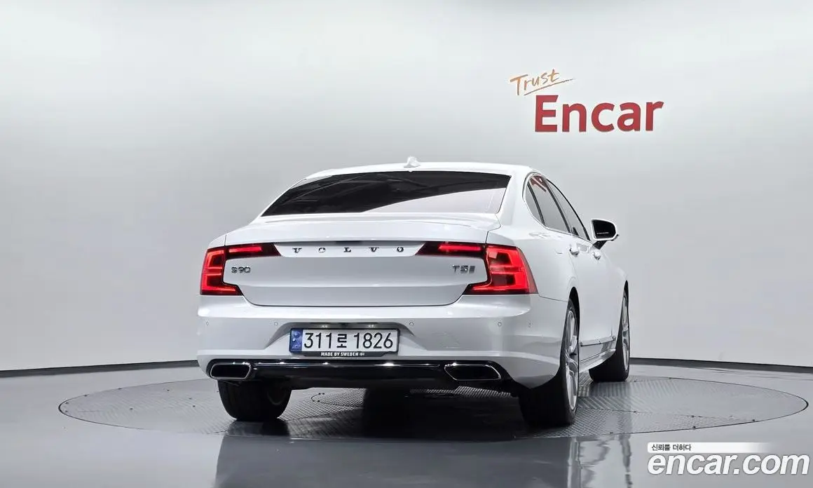 Volvo S90 2019 2.0 автомат (гидро), фото 3 Volvo S90 2019 2.0 автомат (гидро), фото 3