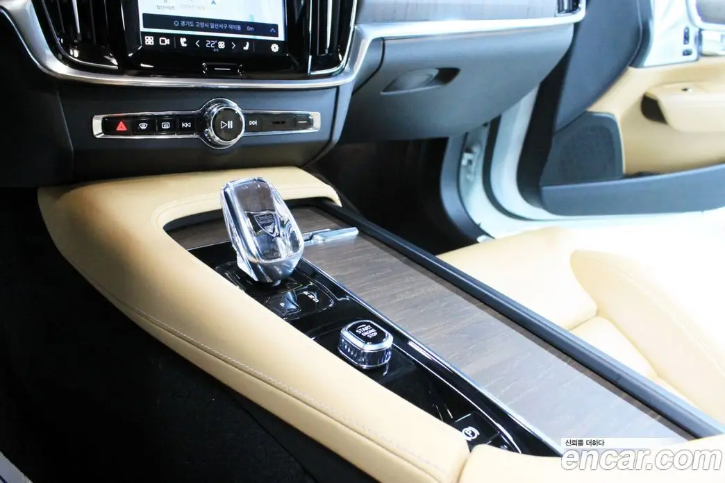 Volvo S90 2022 2.0 автомат (гидро), фото 15 Volvo S90 2022 2.0 автомат (гидро), фото 15