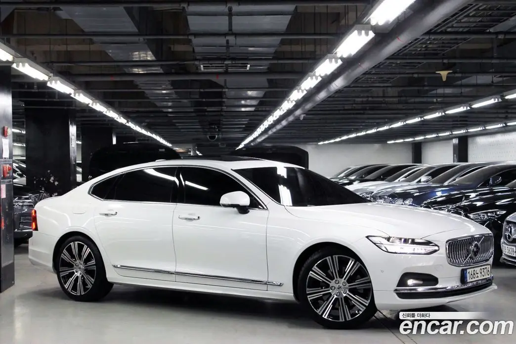 Volvo S90 2022 2.0 автомат (гидро), фото 17 Volvo S90 2022 2.0 автомат (гидро), фото 17