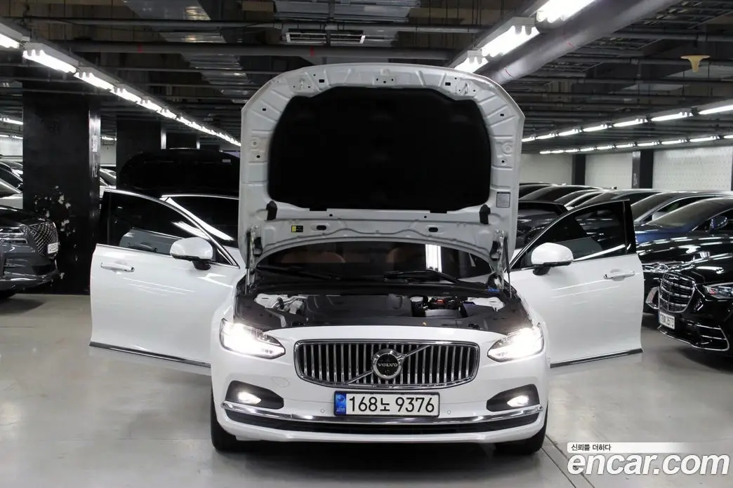 Volvo S90 2022 2.0 автомат (гидро), фото 18 Volvo S90 2022 2.0 автомат (гидро), фото 18