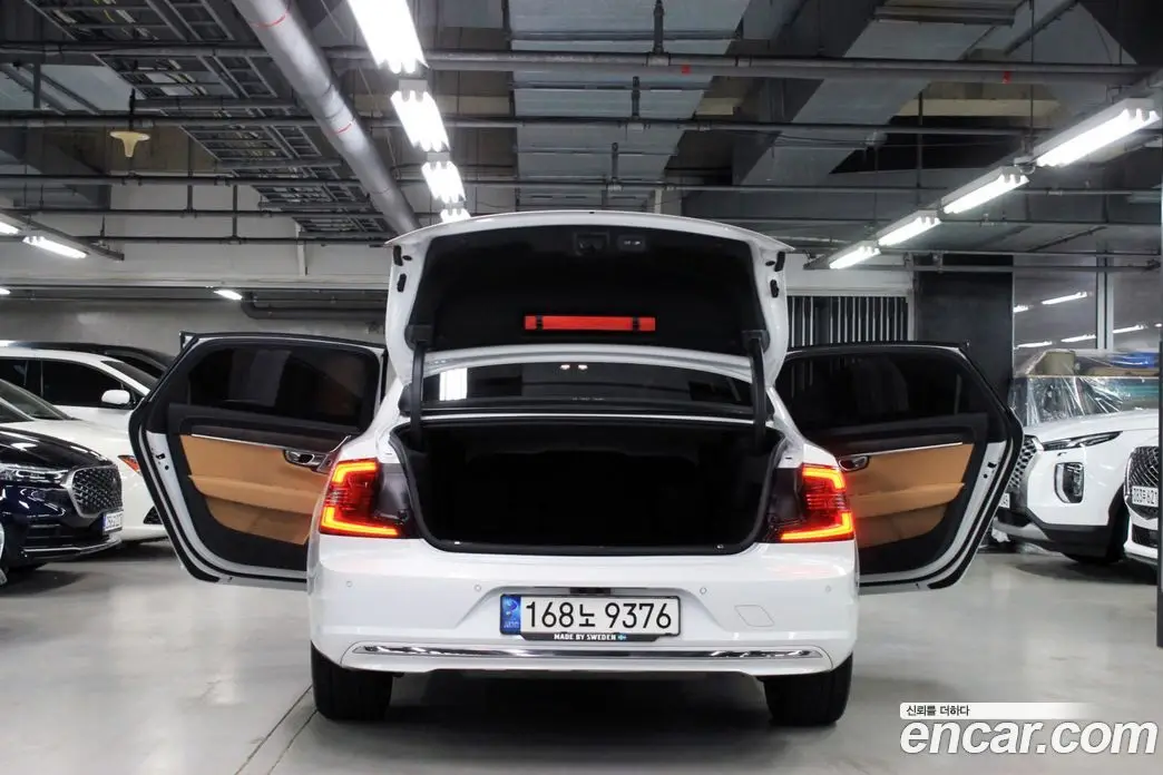 Volvo S90 2022 2.0 автомат (гидро), фото 19 Volvo S90 2022 2.0 автомат (гидро), фото 19