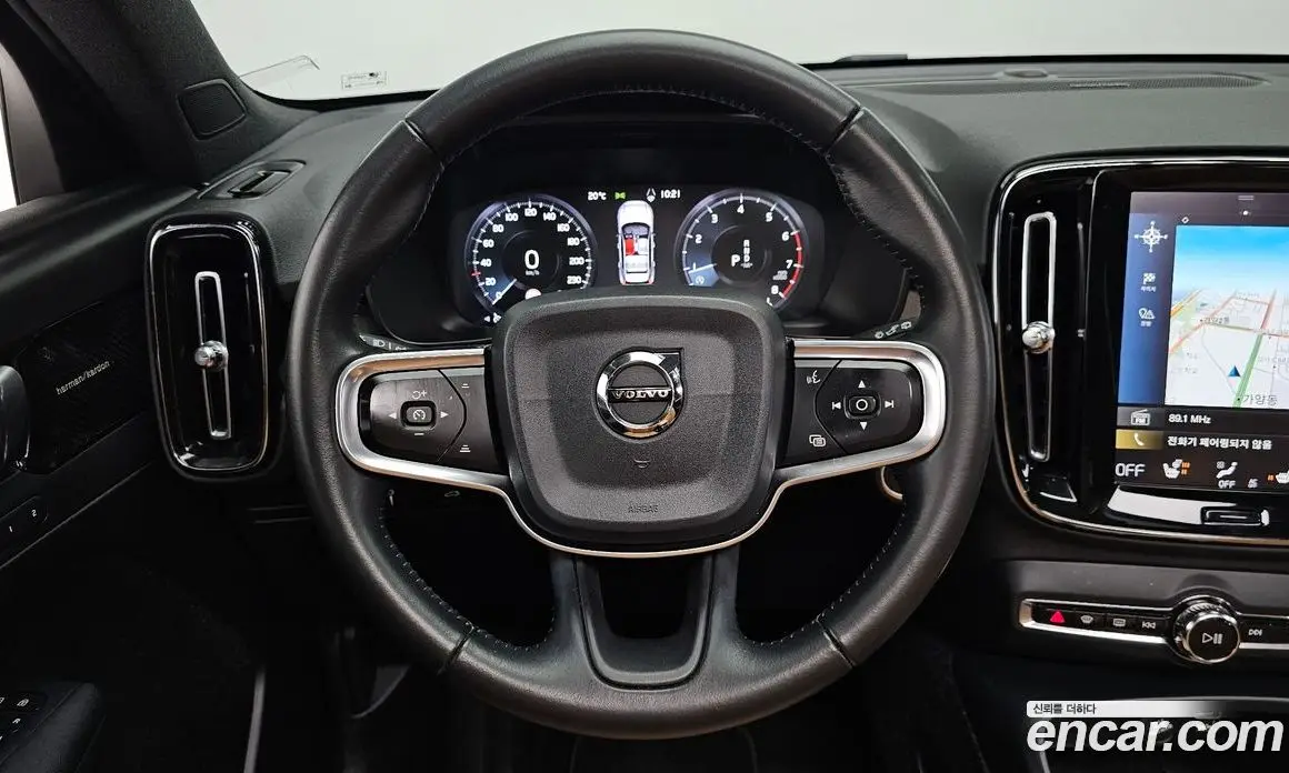 Volvo XC40 2019 2.0 автомат (гидро), фото 19 Volvo XC40 2019 2.0 автомат (гидро), фото 19