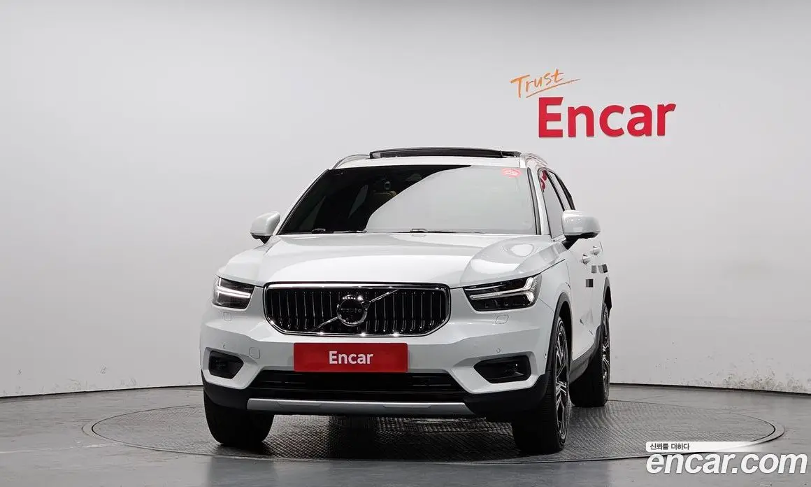 Volvo XC40 2019 2.0 автомат (гидро), фото 3 Volvo XC40 2019 2.0 автомат (гидро), фото 3