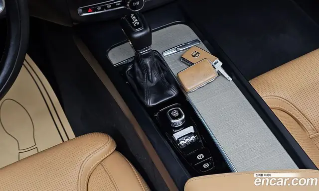 Volvo XC60 2018 2.0 автомат (гидро), миниатюра 12