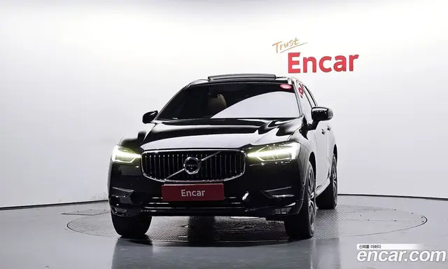 Volvo XC60 2018 2.0 автомат (гидро), миниатюра 3