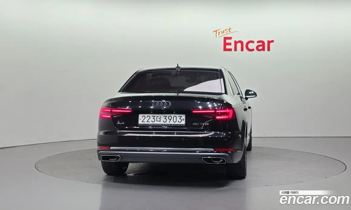 Audi A4 2019 2.0 автомат (гидро), фото 4 Audi A4 2019 2.0 автомат (гидро), фото 4